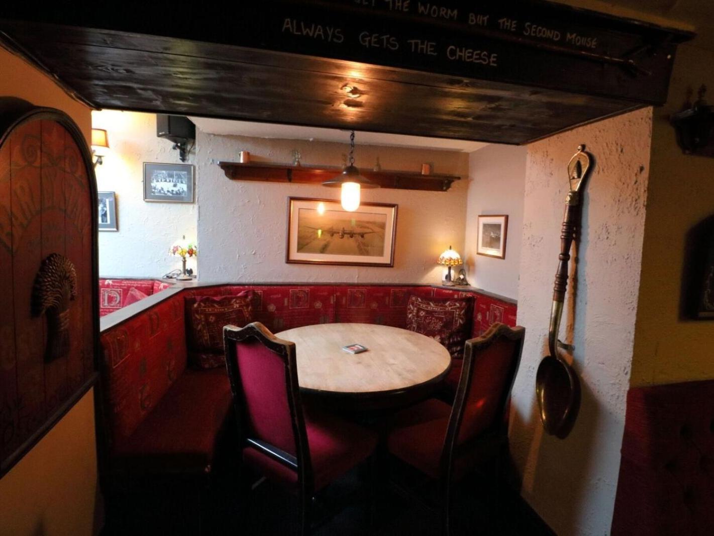 Ye Olde Cheshire Cheese Inn Castleton  Exteriér fotografie
